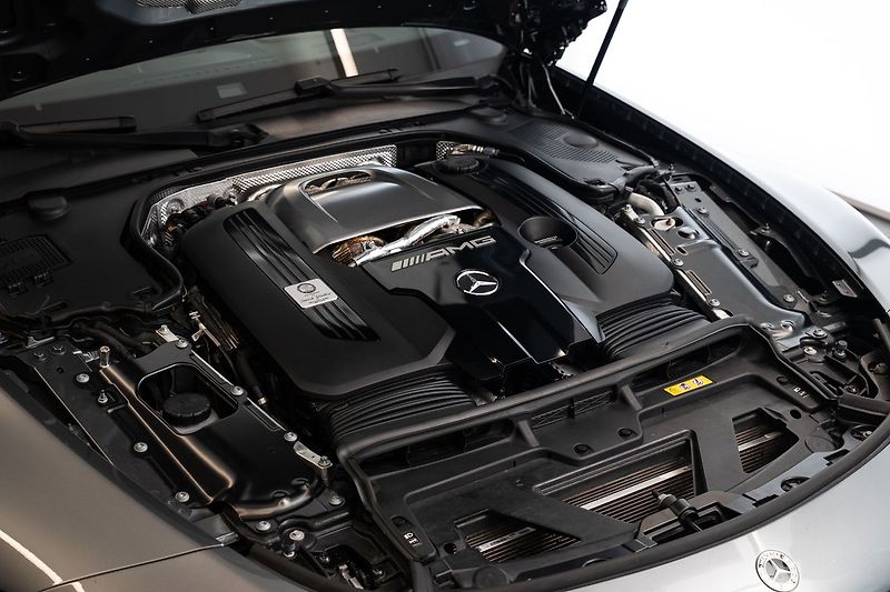Mercedes-Benz SL 4MATIC+ - fotka 17 z 21