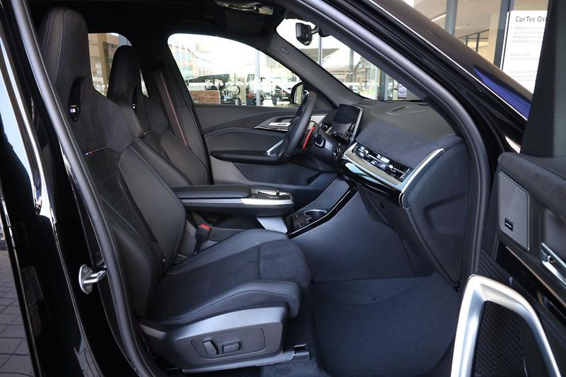 BMW X1 M35i xDrive - fotka 14 z 18