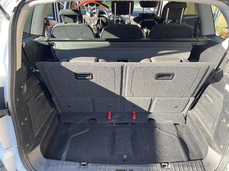 Ford S-MAX (2012) Ford S-MAX 1,6 EcoBoost 118kW/ - fotka 7 z 16