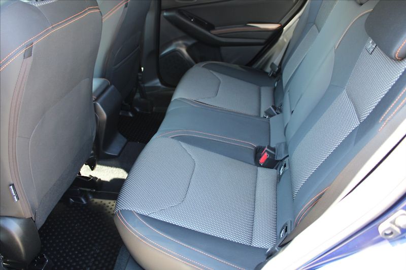 Subaru XV 1,6 i  1.MAJ,A/T,DPH,EXECUTIVE - fotka 13 z 28