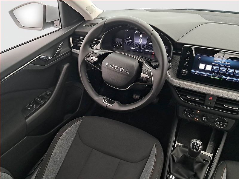 Škoda Scala (2025) Selection 1.0 TSI, ČR,1.maj - fotka 7 z 19