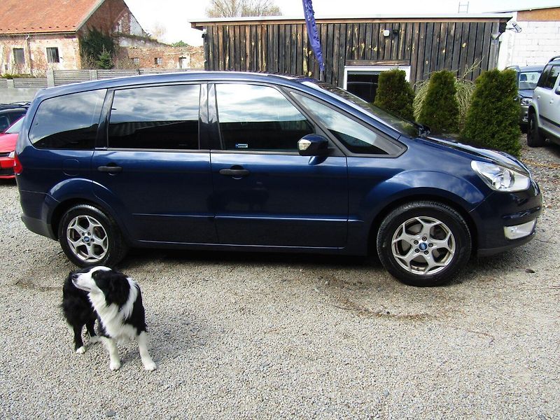 Ford Galaxy (2007) 2.0 TDCi 96kW - fotka 8 z 34