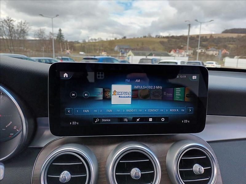 Mercedes-Benz GLC 2,0 300d,180kw,AMG,ČR,PANORAMA - fotka 29 z 39