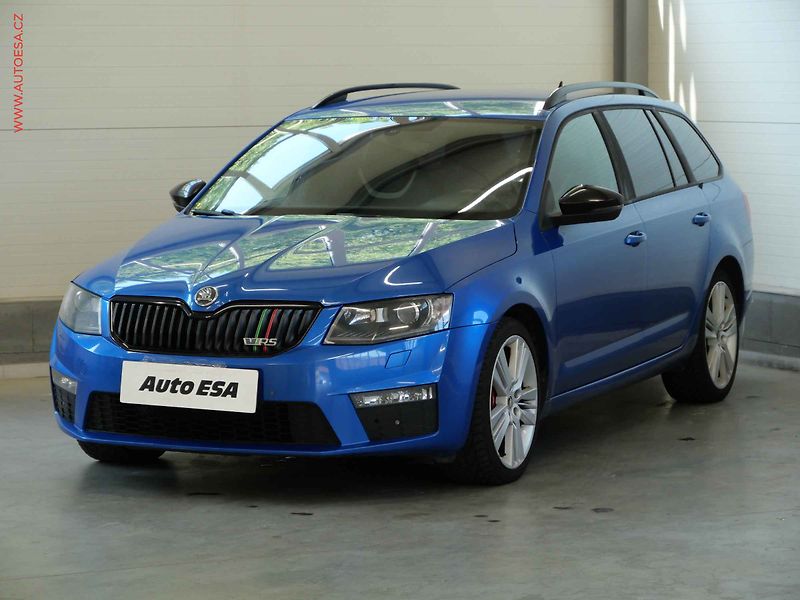 Škoda Octavia (2014) 2.0 TDi, RS, navi, park.asist - fotka 3 z 19