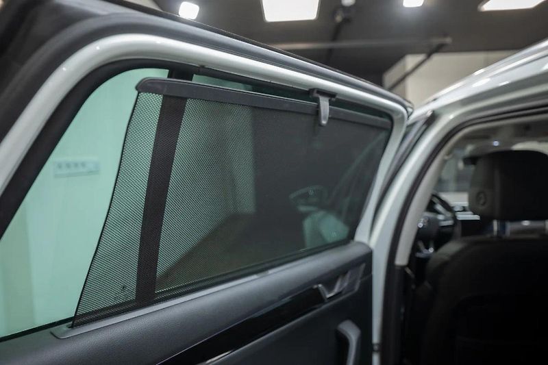 Škoda Superb 2.0 TDI 110 kW L&K - fotka 24 z 36