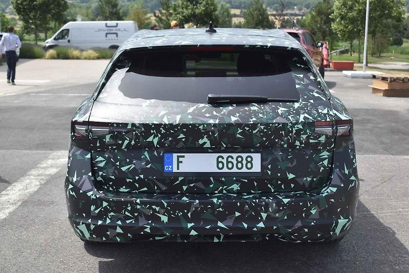 Nová Škoda Superb bude mít jen málo přímých konkurentů