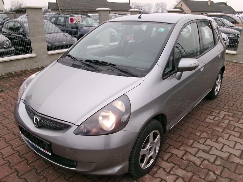 Honda Jazz (2005) 1,3i - ZADÁNO - fotka 1 z 27