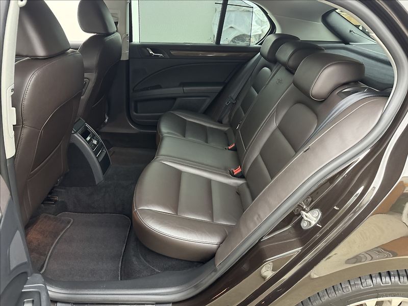 Škoda Superb 2,0 125kW L&K VÝHŘEV TAŽNÉ ČR - fotka 38 z 45
