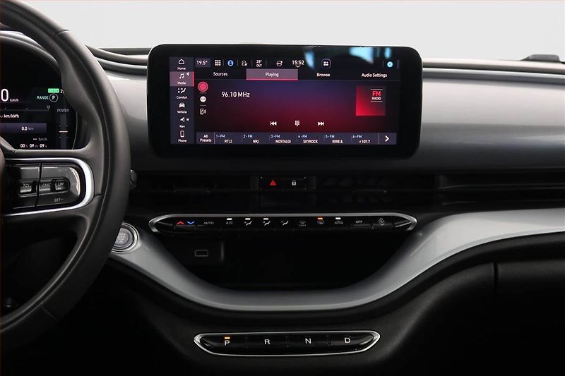 Fiat 500e (2021) 42 kWh, SoH 91%, Automat - fotka 12 z 22