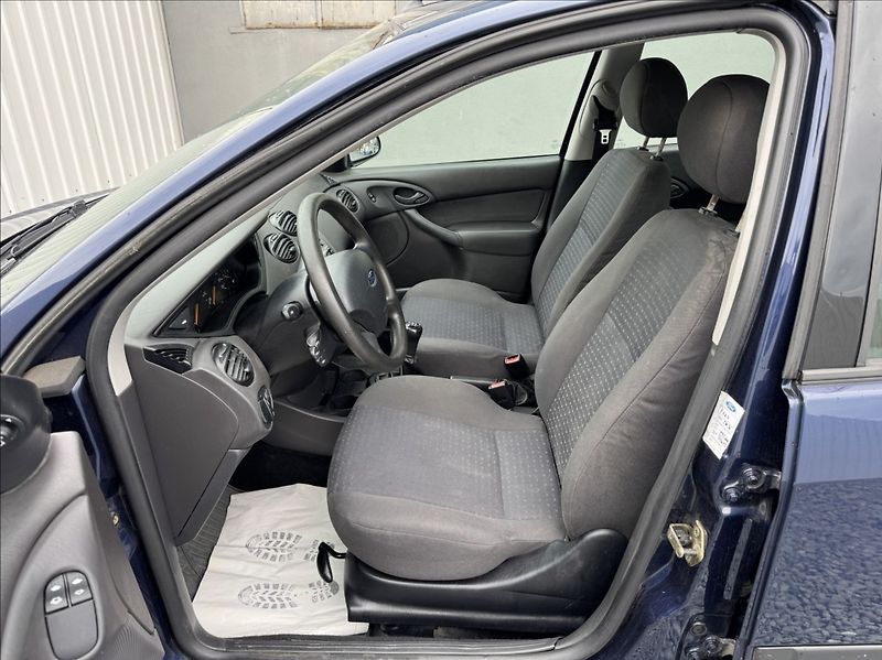 Ford Focus 1,6 i 16V 74kW 1.maj. původ ČR - fotka 20 z 45