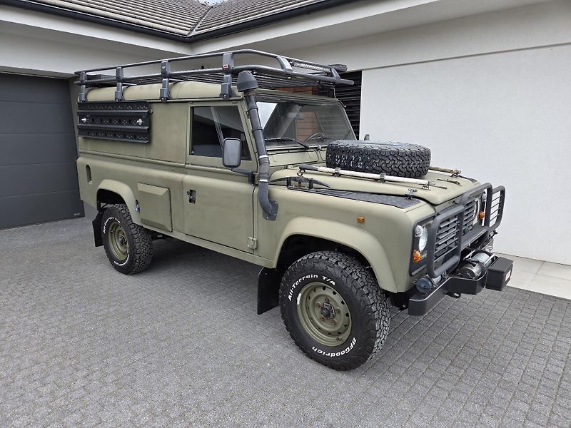 Land Rover Defender TDi HOBSON Military - RENOVACE - fotka 4 z 44