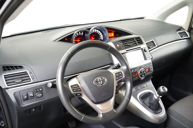 Toyota Verso - fotka 13 z 26