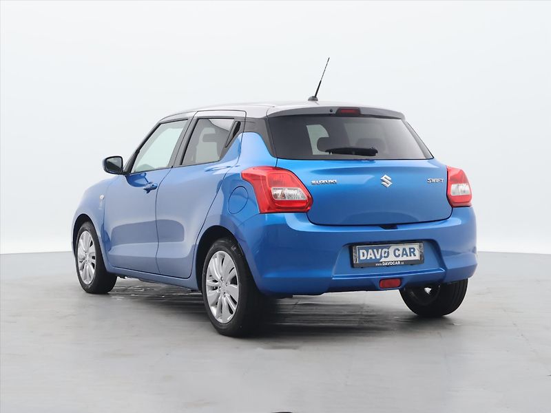 Suzuki Swift 1,2 DualJet 66kW Comfort 1.Maj - fotka 5 z 31