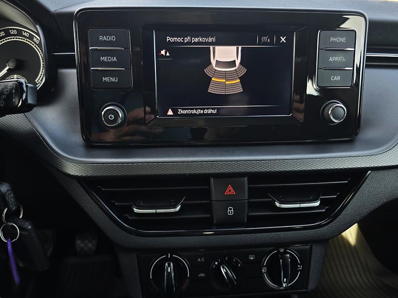 Škoda Scala 1.0TSI 70KW AMBI SmartLink ČR! - fotka 32 z 36