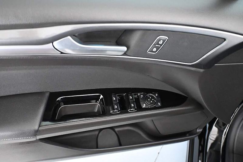 Ford Mondeo (2022) 2.0 LED SONY ACC Tažné Kamera - fotka 15 z 39