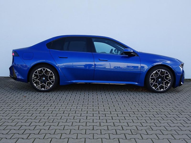 BMW Řada 3 i3 50 xDrive - fotka 5 z 6