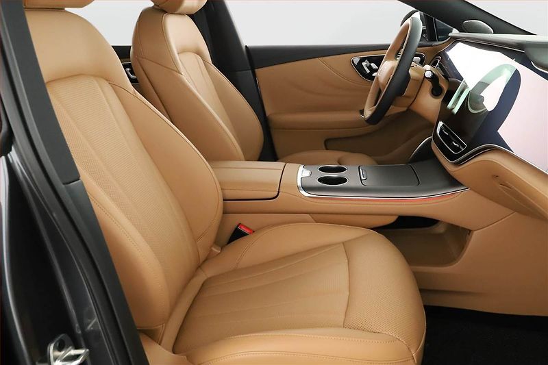 Rising Auto F7 (2025) 77 kWh RWD, SoH 100% - fotka 7 z 31