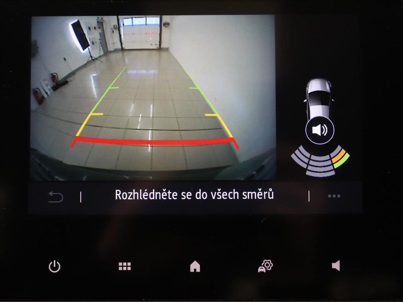Renault Captur 1,3 TCe 140k. AT Techno 1.maj. - fotka 13 z 22
