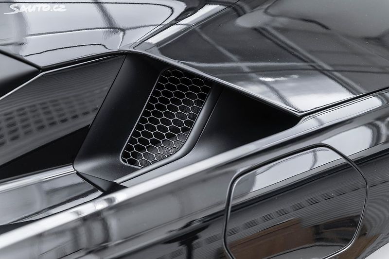 Lamborghini Ostatní (2026) Temerario*MY27*Ihned k odběru - fotka 28 z 40