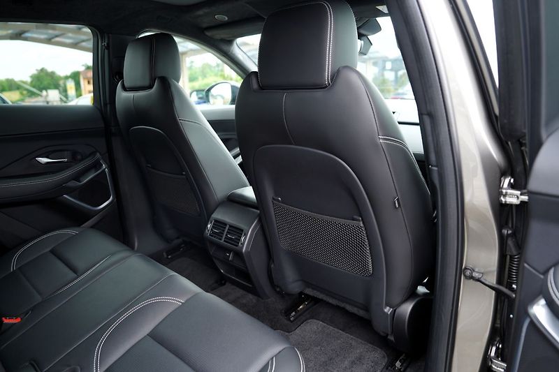 Jaguar E-Pace D200 4WD R-Dynamic/Aut/LED/fac - fotka 33 z 48