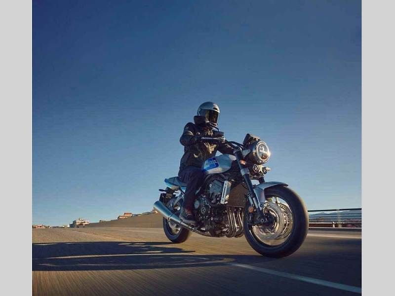 Honda CB1000F bude v nabídce značky jediným čtyřválcovým litrem, který nemá sportovní zaměření.