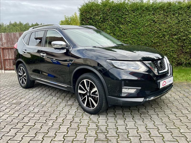 Nissan X-Trail 1,7 dCi N-TEC / panorama kůže - fotka 8 z 48