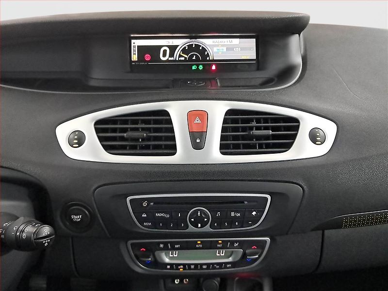 Renault Scénic (2010) 1.9 dCi, Serv.kniha, Tempomat - fotka 12 z 19