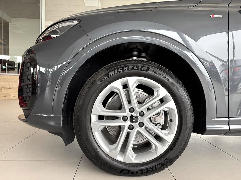 Audi Q5 TDI Quattro*S-LINE*360*SKLADEM - fotka 44 z 45