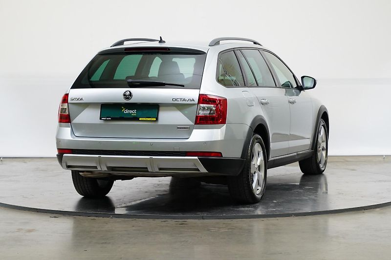 Škoda Octavia - fotka 2 z 27