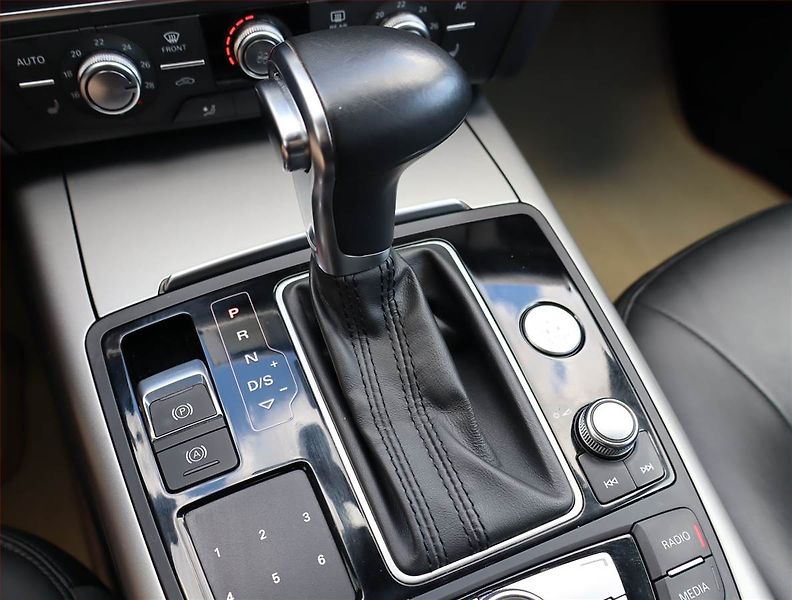 Audi A6 Allroad (2012) 3.0 TDI, 4X4, Automat - fotka 13 z 22