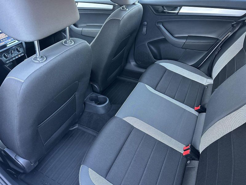 Škoda Rapid (2018) 1.0 TSI Ambition + - fotka 7 z 28