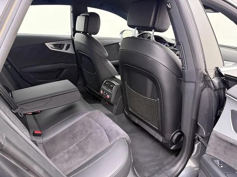 Audi A7 3.0TDI 200kW Quattro S-Line  - fotka 9 z 13