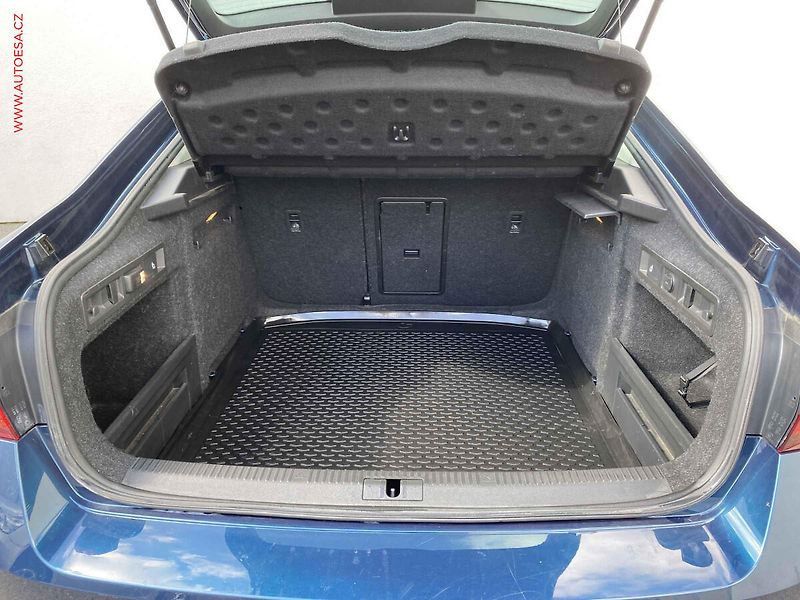 Škoda Superb (2018) 2.0TDi, 2.maj,ČR, Ambition - fotka 7 z 20