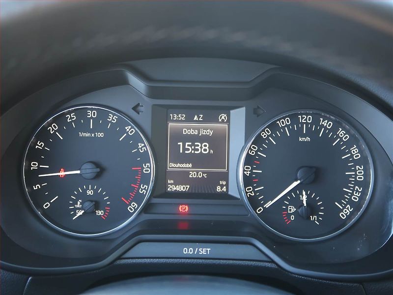 Škoda Octavia (2014) Elegance 1.6 TDI, Navi - fotka 11 z 18
