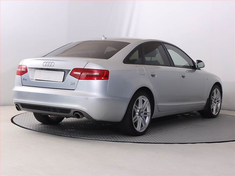 Audi A6 (2010) 3.0 TDI, 4X4, Automat, Xenony - fotka 5 z 19