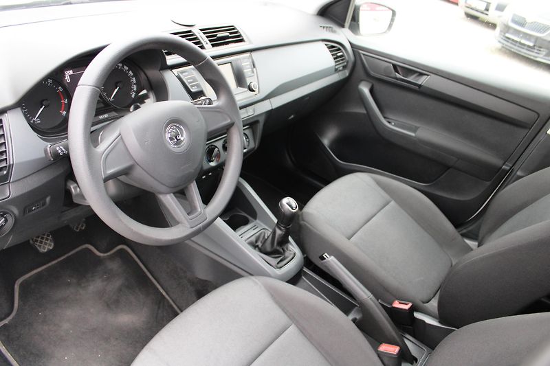 Škoda Fabia (2016) 1,2TSI KLIMA EL.OKNA ALUKOLA - fotka 9 z 17