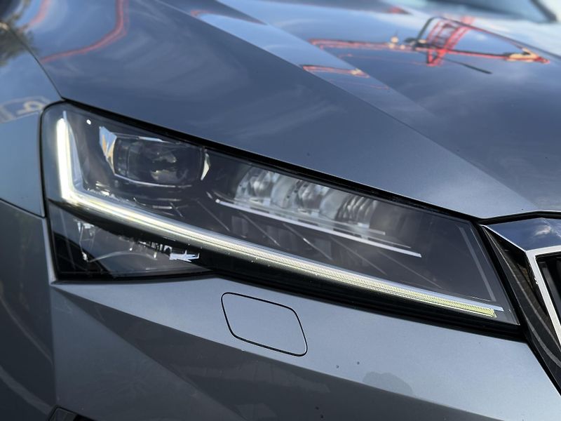 Škoda Superb (2019) L&K/2.0 TDi 140 kw/DSG - fotka 9 z 25