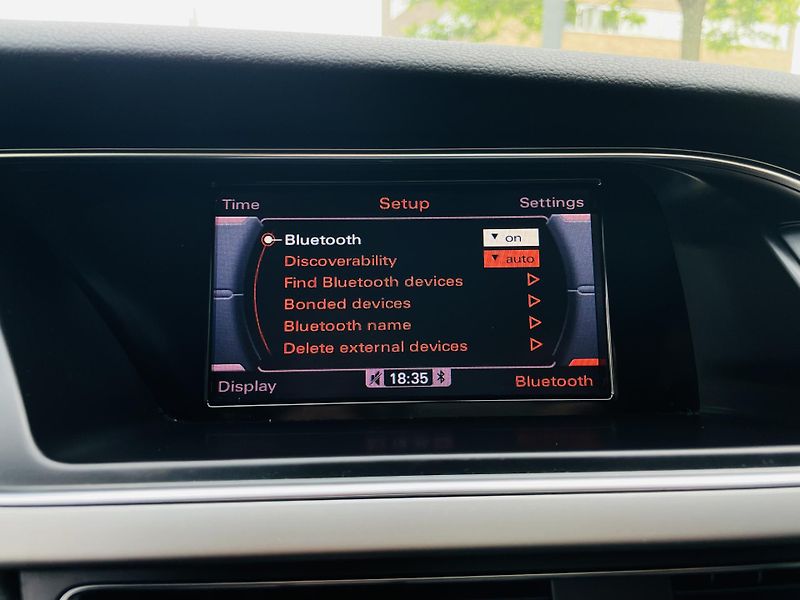 Audi A4 3.0TDI QUATTRO VÝHŘEV SERVISKA - fotka 39 z 41