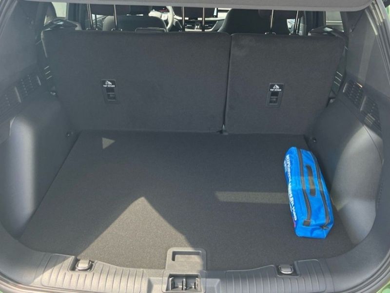 Ford Kuga 2.5HEV, TITANIUM, CZ, DPH,1MAJ - fotka 7 z 14