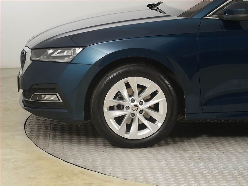 Škoda Octavia (2022) 2.0 TDI - fotka 14 z 27