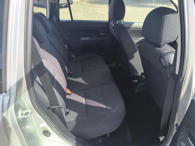 Mazda 2 (2007) 1.3 BENZÍN.DOL. KM - fotka 14 z 27