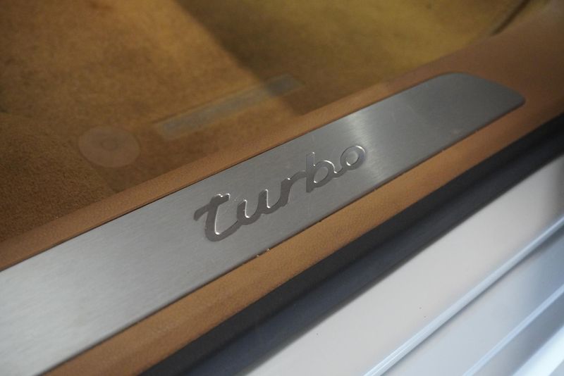 Porsche Panamera  4,8I V8 4WD PD - fotka 40 z 45