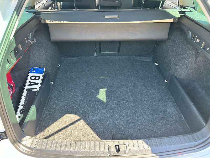Škoda Octavia (2021) 2.0 TDI 110kW DSG Style Combi - fotka 20 z 22