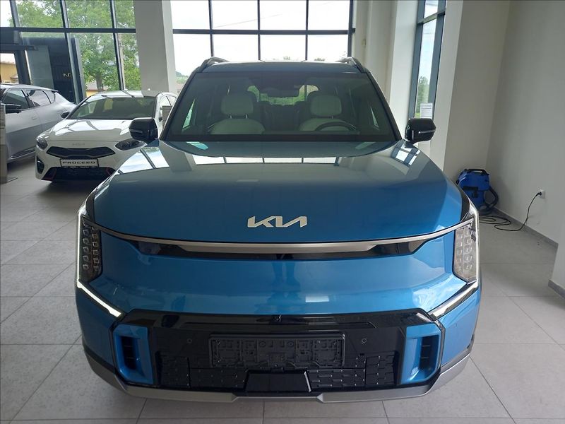 Kia EV9 4x4 GT-Line+ Relax (2026) - fotka 3 z 9
