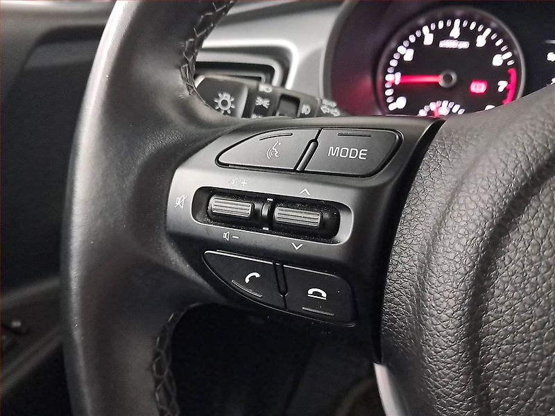 Kia Rio (2022) Exclusive 1.0 T-GDI - fotka 17 z 19