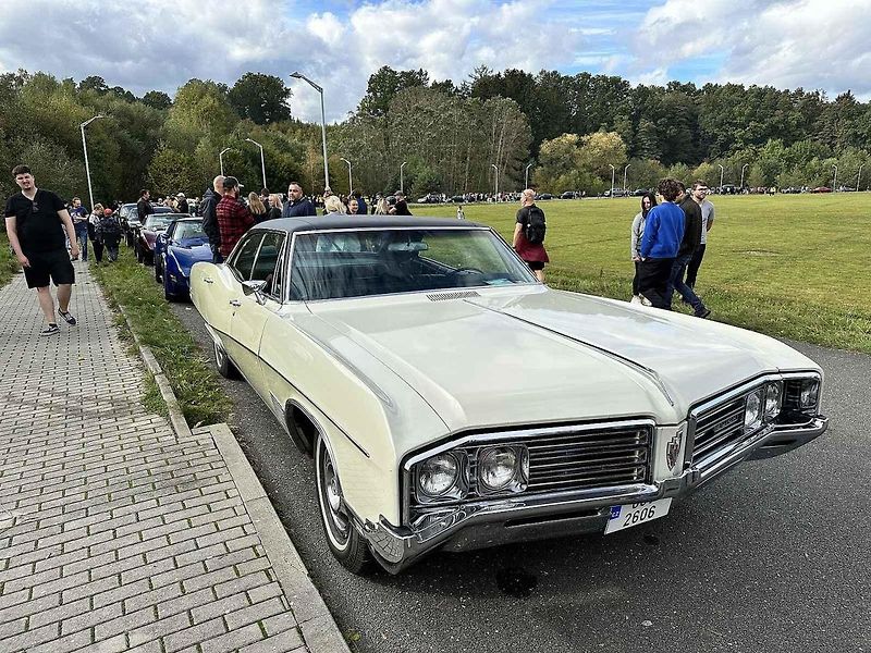 Do táborského areálu Komora se v sobotu sjelo kolem 250 vozidel.