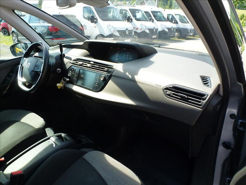 Citroën C4 Picasso 1,2 PureTech 130 6AUT  SpaceTo - fotka 34 z 54