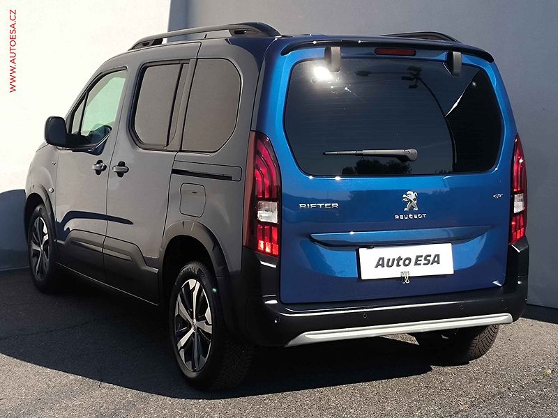 Peugeot Rifter (2023) 1.5HDi, GT LINE, navi, kamera - fotka 6 z 23