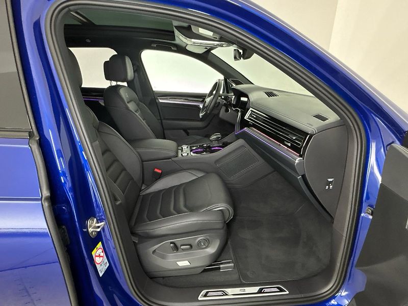Volkswagen Touareg R-Line - fotka 9 z 31