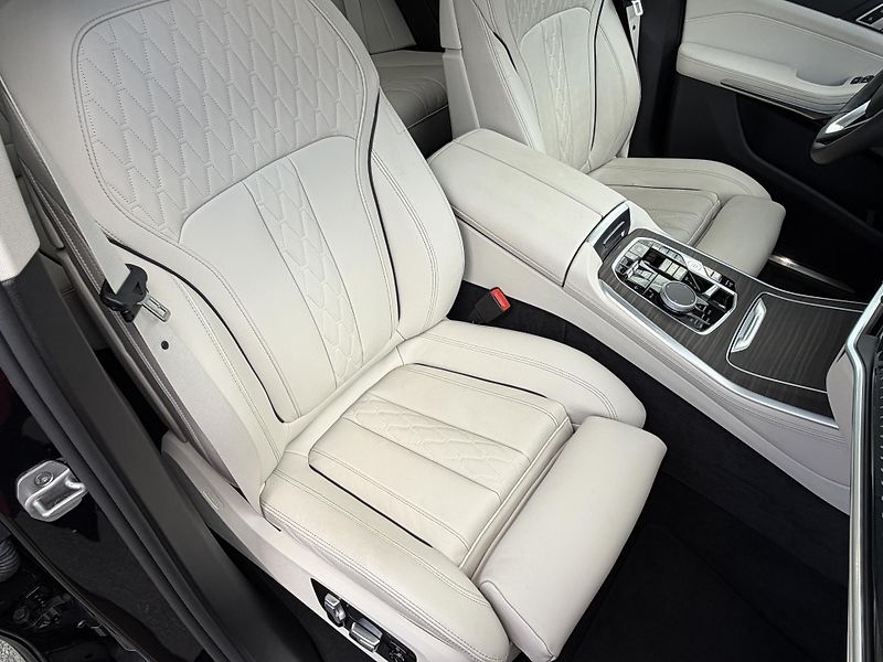BMW X5 (2025) 30d INDIVIDUAL 22